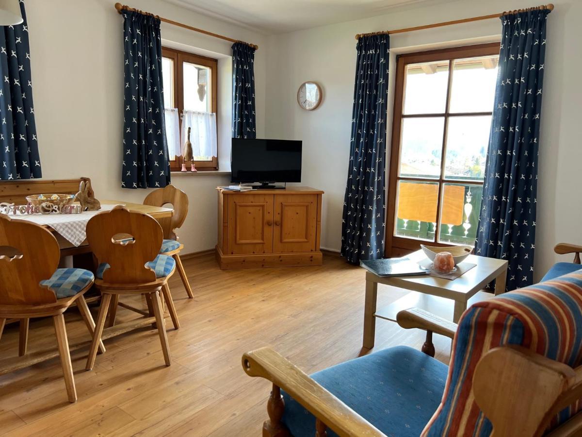 Waldhauser Apartment *